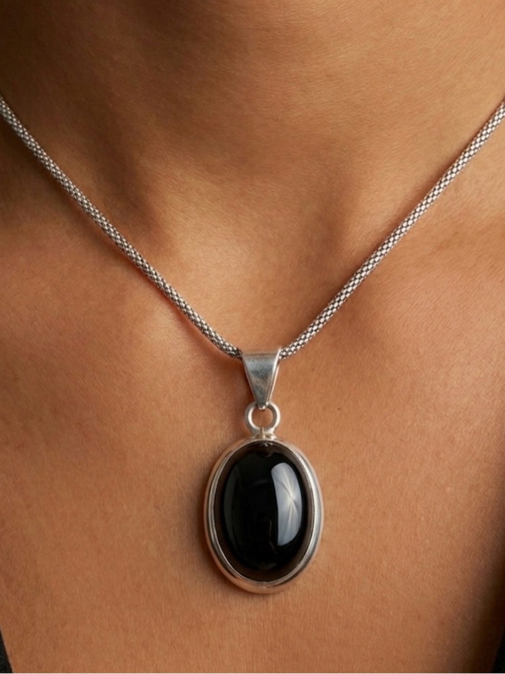 Vintage Taxco Mexico Sterling silver and black onyx pendant